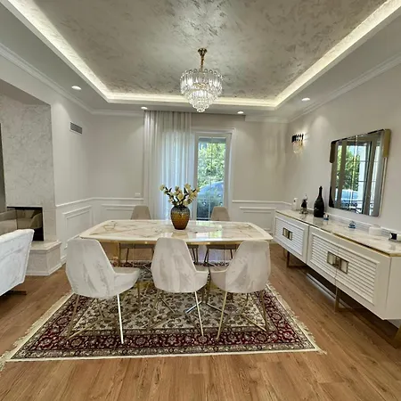 Mullaj Villa *