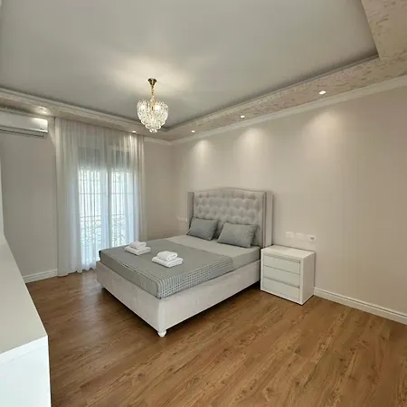 Mullaj Villa Durrës